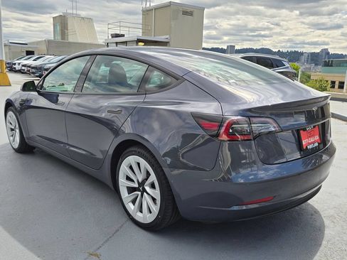 Used 2022 Tesla Model 3 Long Range AWD/4WD image 5