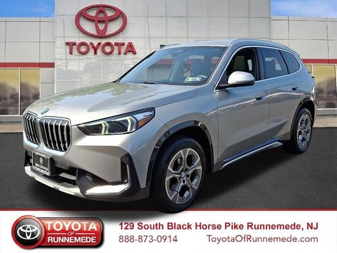 Used 2024 BMW X1 xDrive28i AWD/4WD image 2