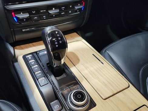 Used 2017 Maserati Quattroporte S GranLusso RWD image 30