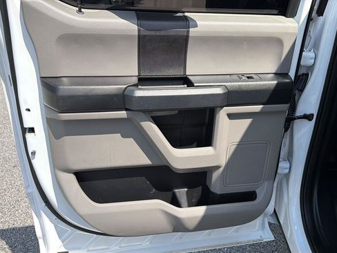 Used 2018 Ford F150 XL w/ Equipment Group 101A Mid AWD/4WD image 17
