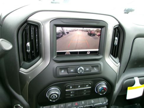 New 2026 Chevrolet Silverado 1500 Custom Trail Boss w/ Dark Appearance Package AWD/4WD image 18