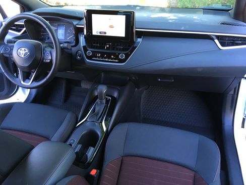 Used 2025 Toyota Corolla SE FWD image 29