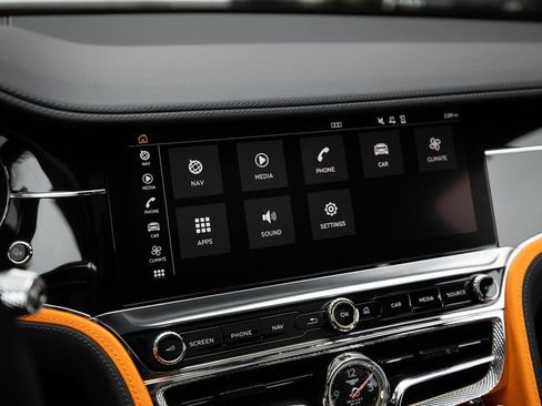 Used 2024 Bentley Flying Spur W12 image 48