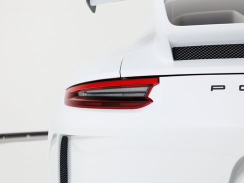 Used 2018 Porsche 911 GT3 RWD image 73