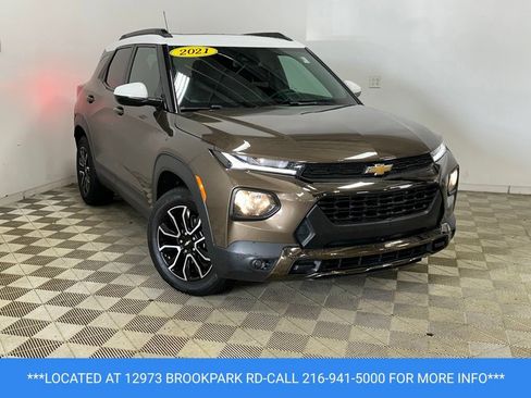Used 2021 Chevrolet TrailBlazer ACTIV w/ Sun and Liftgate Package AWD/4WD image 3
