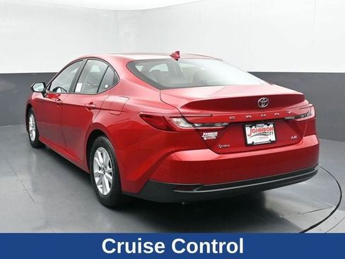 Used 2025 Toyota Camry LE image 8
