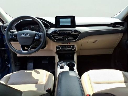 Used 2022 Ford Escape SEL AWD/4WD image 12