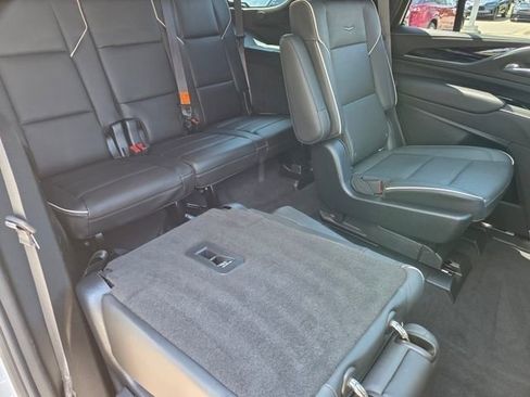 Used 2021 Cadillac Escalade Sport w/ Driver Assist Tech Package AWD/4WD image 6