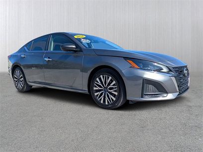 Used 2024 Nissan Altima 2.5 SV