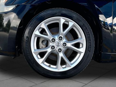 Used 2012 Nissan Maxima 3.5 SV w/ Premium Pkg FWD image 10