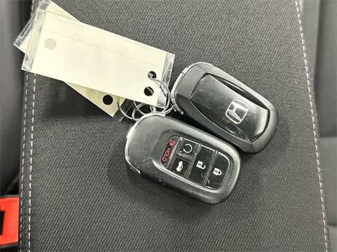 Certified 2025 Honda Civic Sport image 32