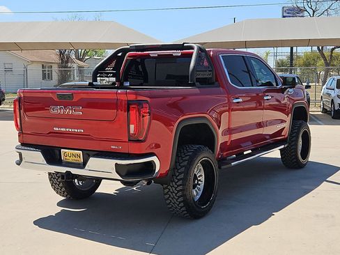 Used 2024 GMC Sierra 1500 SLT image 3