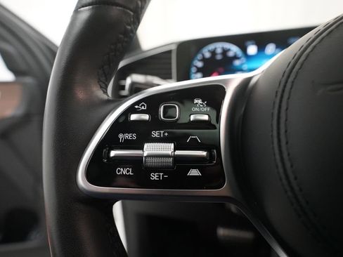 Used 2022 Mercedes-Benz GLS 450 4MATIC image 19