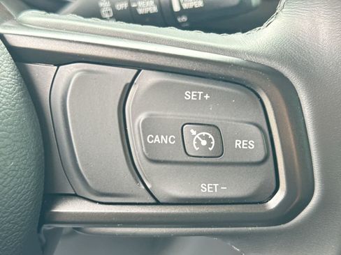 Used 2021 Jeep Wrangler Unlimited Sport AWD/4WD image 30