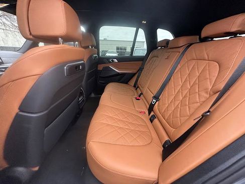 New 2026 BMW X5 xDrive40i w/ M Sport Package image 5