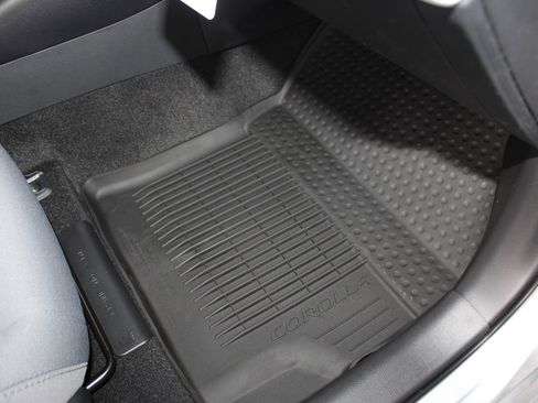 New 2026 Toyota Corolla SE image 36