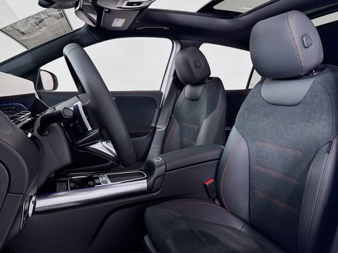 New 2026 Mercedes-Benz GLA 250 image 16