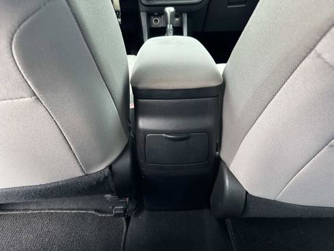 Used 2015 Toyota Corolla LE image 15