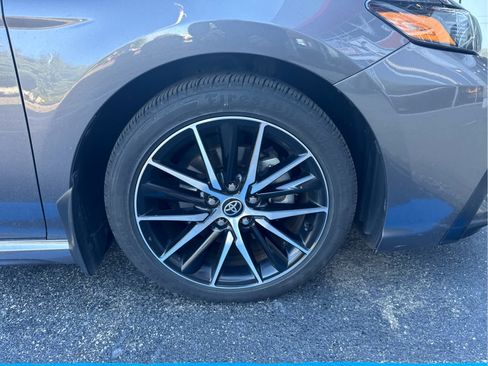 Used 2023 Toyota Camry SE w/ Audio Upgrade Package FWD image 9