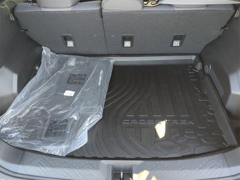 Certified 2025 Subaru Crosstrek 2.0i Premium image 8
