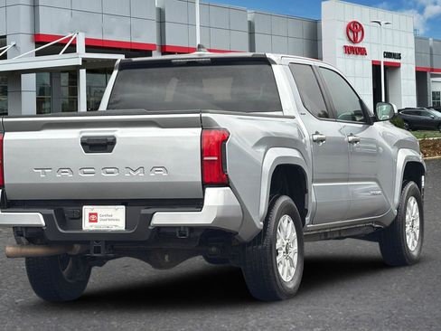 Certified 2024 Toyota Tacoma SR5 image 4