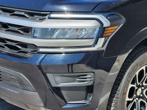 Used 2023 Ford Expedition XLT RWD image 10