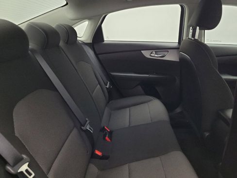 Used 2023 Kia Forte LXS w/ LXS Technology Package FWD image 19
