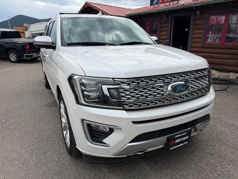 Used 2018 Ford Expedition Max Platinum AWD/4WD image 2