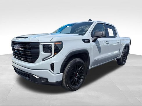 Used 2024 GMC Sierra 1500 Elevation AWD/4WD image 2