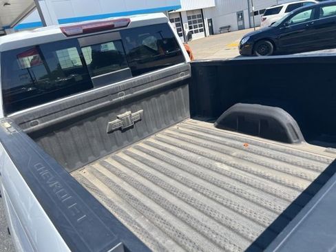 Used 2022 Chevrolet Silverado 1500 LTZ w/ LTZ Premium Package RWD image 7