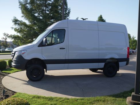 New 2025 Mercedes-Benz Sprinter 2500 image 4