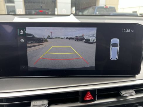 Used 2025 Kia Sorento S FWD image 17