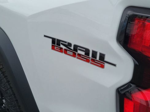 New 2026 Chevrolet Colorado Trail Boss AWD/4WD image 22
