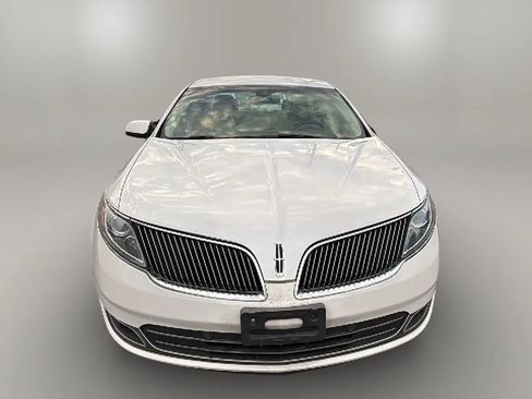 Used 2013 Lincoln MKS image 8