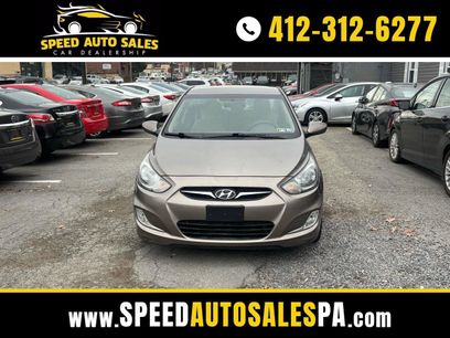 Used 2012 Hyundai Accent GLS w/ Premium Pkg 3