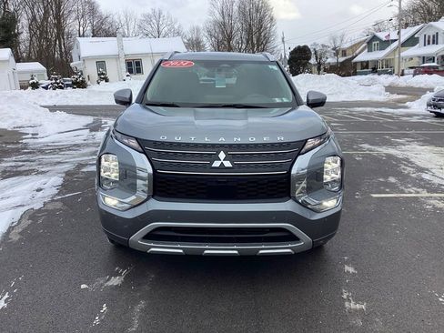 Used 2024 Mitsubishi Outlander SEL image 2