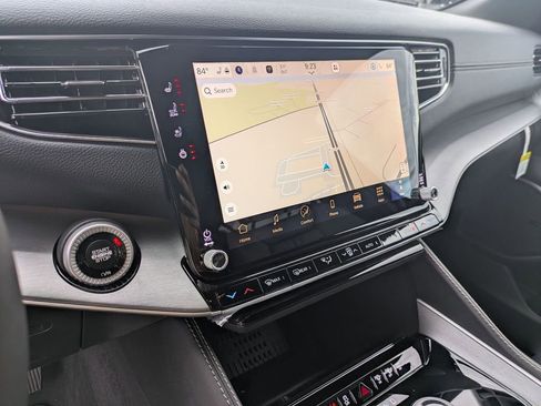 New 2026 Jeep Grand Wagoneer 2WD w/ Premium Group I image 20