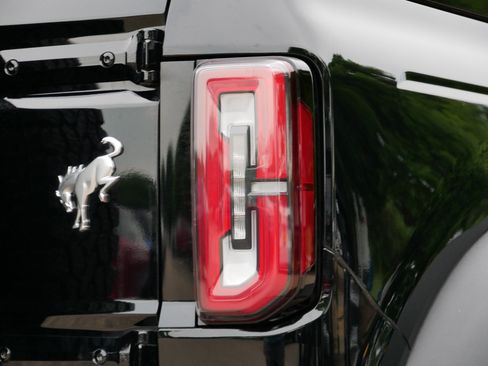 Used 2026 Ford Bronco Badlands AWD/4WD image 17
