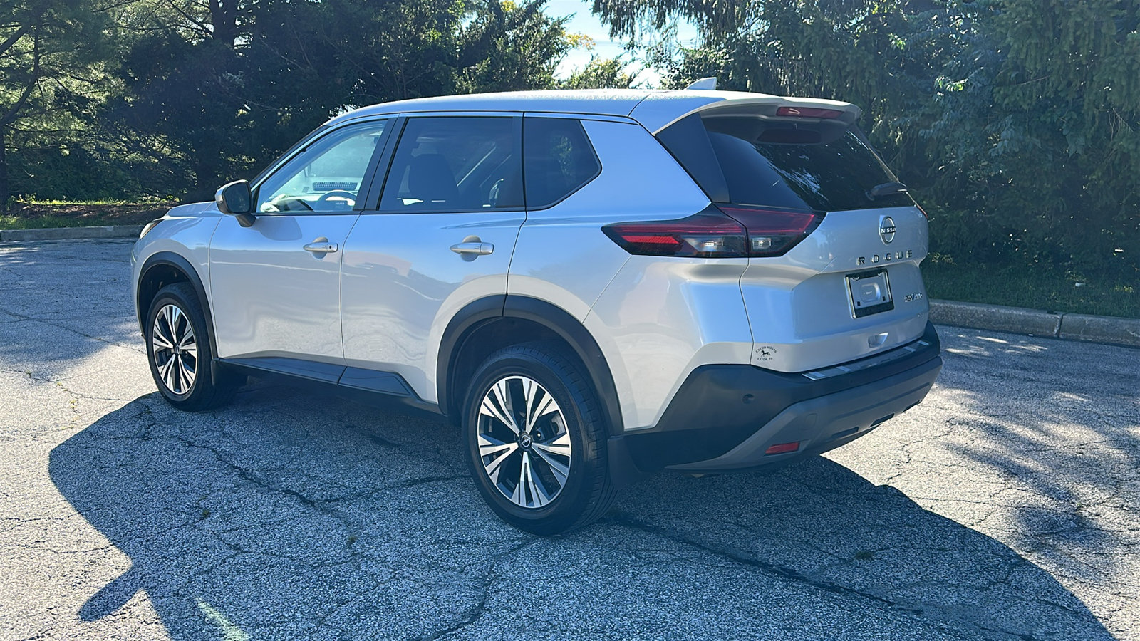 Certified 2022 Nissan Rogue SV AWD/4WD image 7
