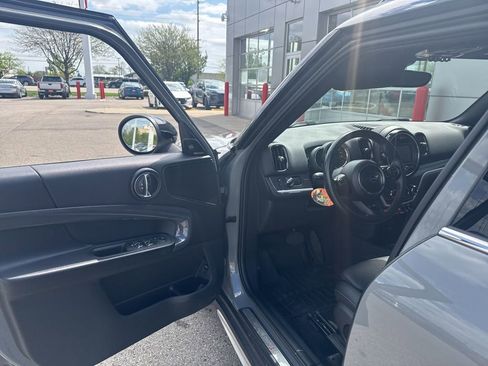 Used 2019 MINI Cooper Countryman S w/ Premium Package image 25