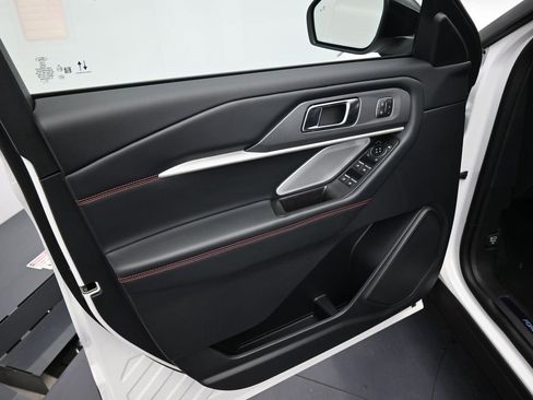 New 2026 Ford Explorer ST w/ Sun And Sound Package image 9