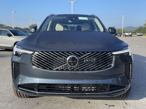 New 2026 Volvo XC90 B6 Ultra image 25