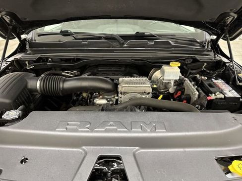 Used 2022 RAM 1500 Laramie AWD/4WD image 31