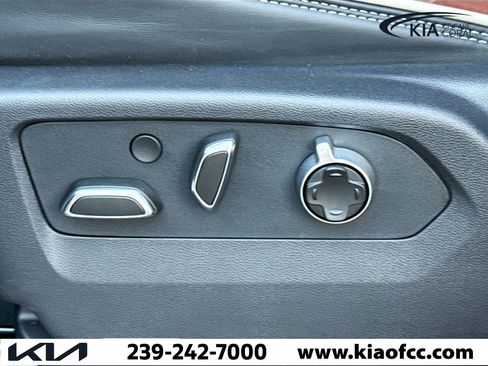 Used 2025 GMC Sierra 1500 Denali Ultimate image 23