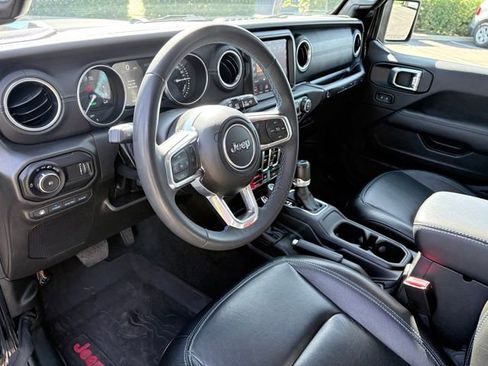 Used 2023 Jeep Wrangler Unlimited Rubicon 4xe w/ Steel Bumper Group AWD/4WD image 7