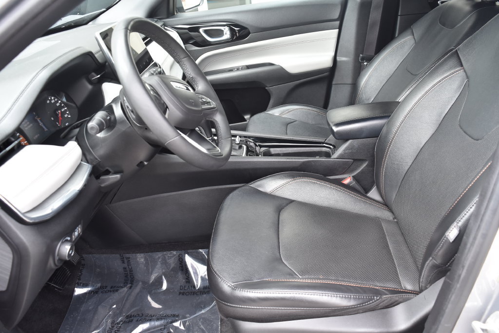 Used 2023 Jeep Compass Limited AWD/4WD image 7