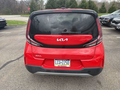 Certified 2025 Kia Soul LX image 5