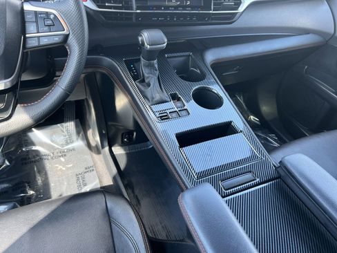 Used 2023 Toyota Sienna XSE w/ XSE Plus Package image 23