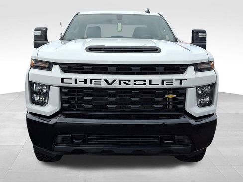 Used 2023 Chevrolet Silverado 2500 Custom w/ Custom Value Package image 2