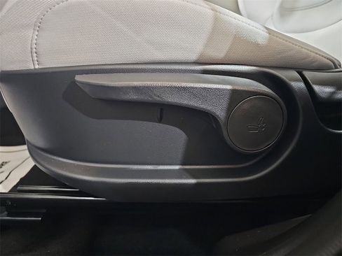 New 2026 Hyundai Tucson SE image 30